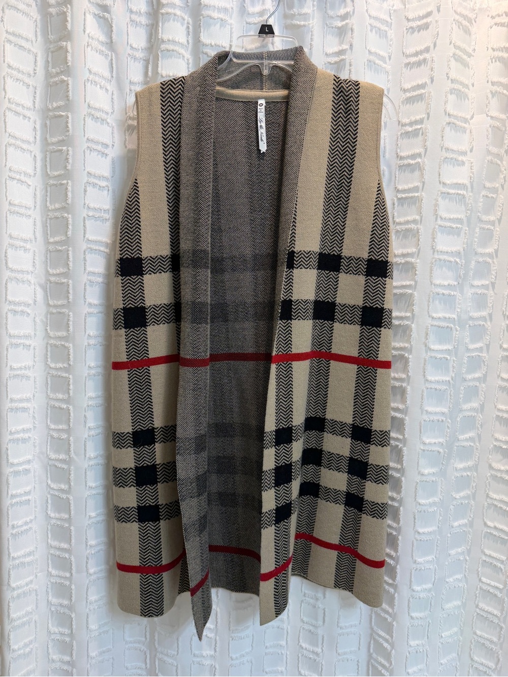Leo & Nicole Vest